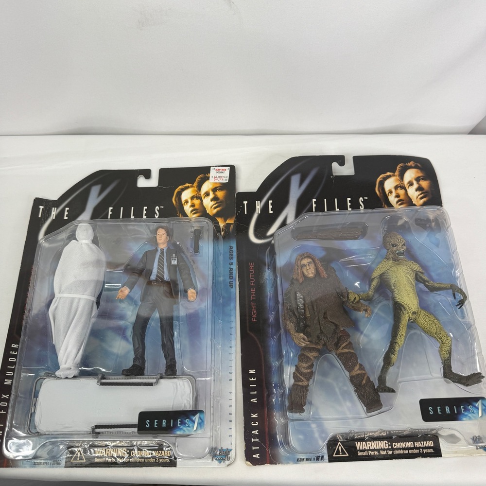 McFarlane Toys X-Files Fight the Future Attack Alien & Agent Fox Mulder lot